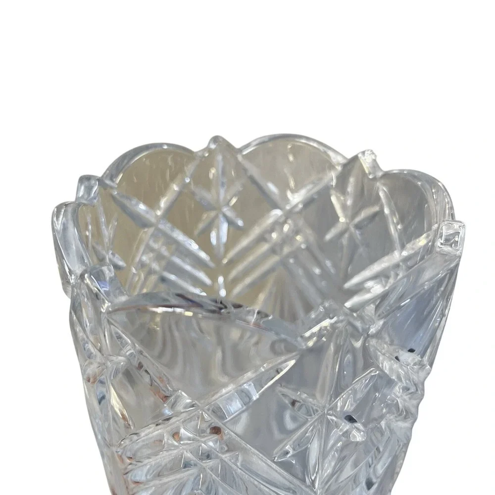 Mikasa Crystal Vase Adults OSFM Clear NEW Geometric Faceted Centerpiece